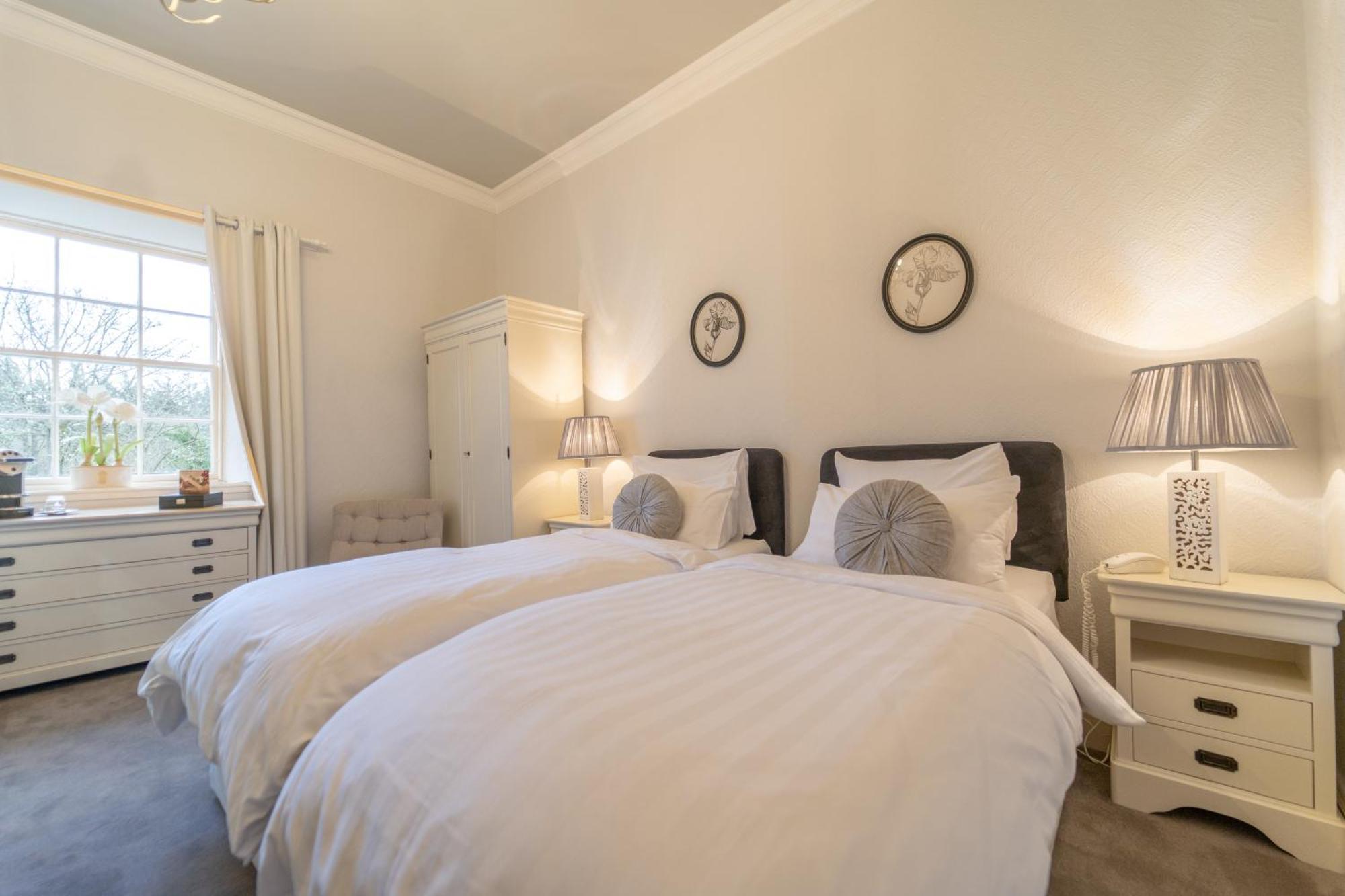 Hotel Bankton House Livingston Esterno foto